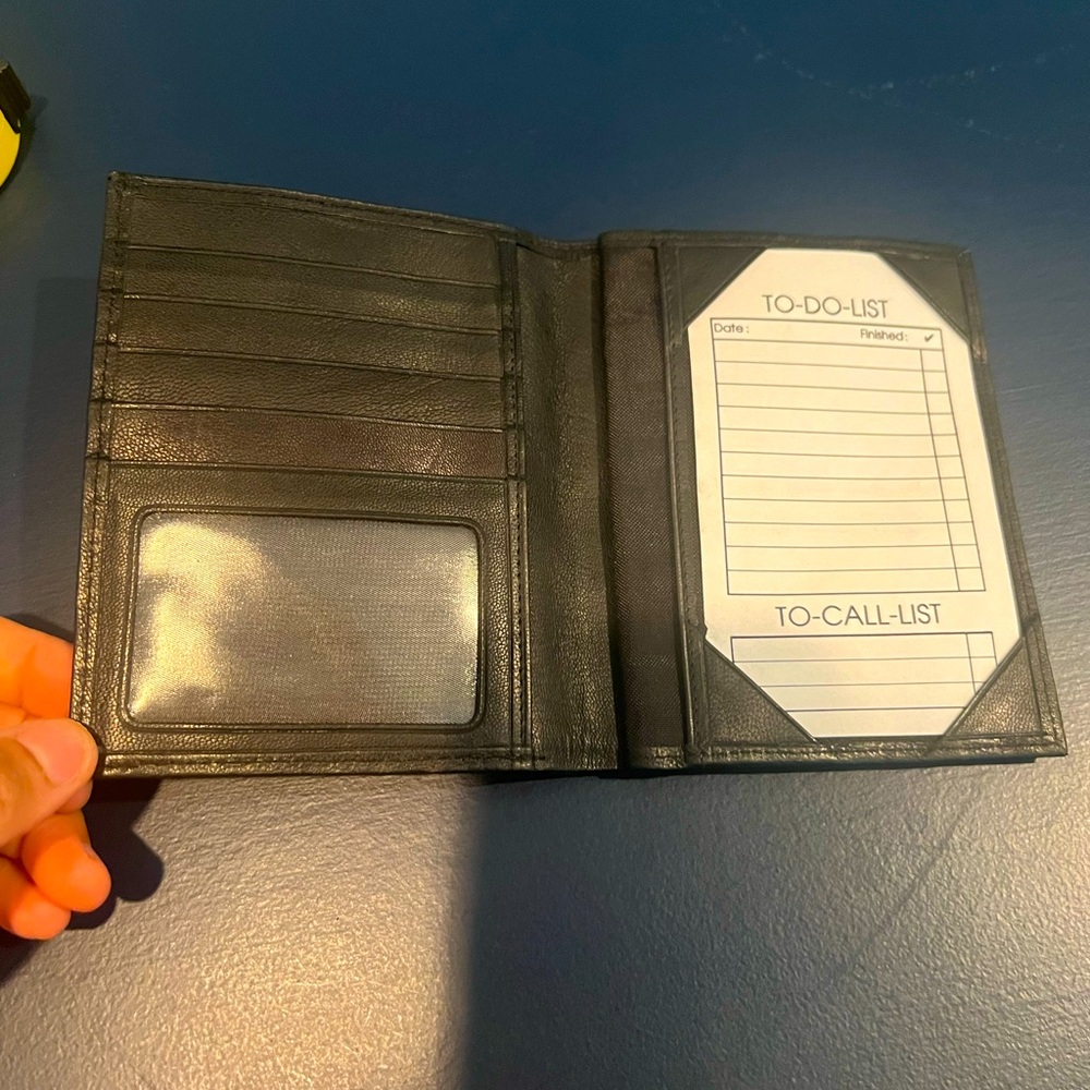 Samsonite leather travel wallet ultra slim!